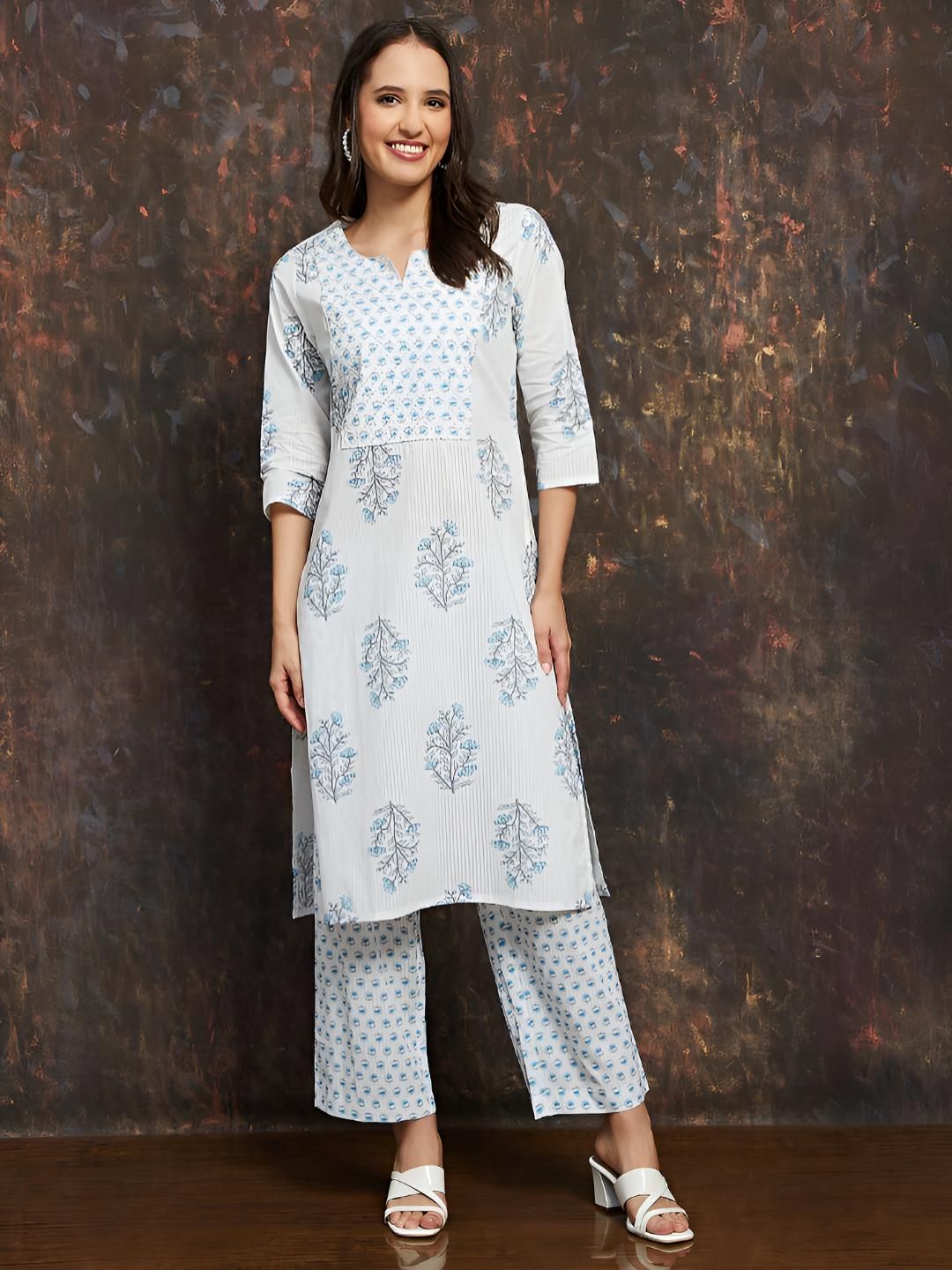 Melange by Lifestyle Women Ethnic Motifs Printed Pure Cotton Kurta with Trouser-picture-24