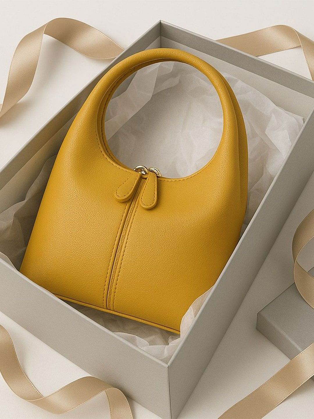 Textile and Beyond Leather Structured Handheld Bag-picture-37