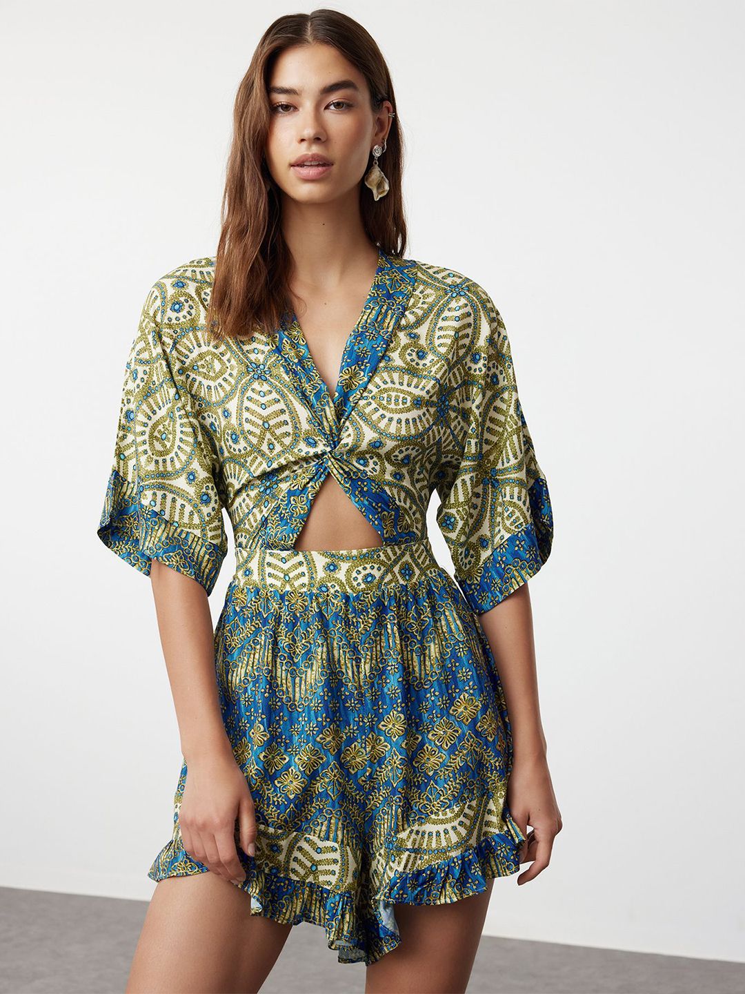 Trendyol Ethnic Motifs Printed Cut-Out Playsuit-picture-28