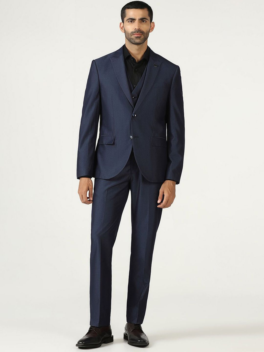 Blackberrys Textured Slim-Fit Single-Breasted Three-Piece Suit-picture-17