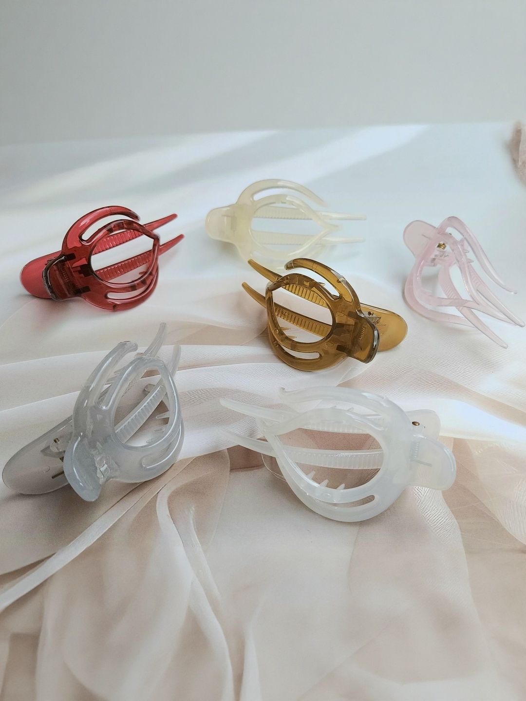 DIVASTRI Women Set of 6 Transparent Trendy Flat Bun Hair Claw Clip-picture-29