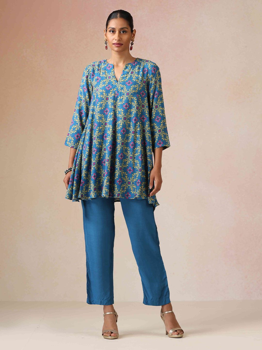 trueBrowns Jaal Printed Flared Tunic With Trousers Co-Ords-picture-20