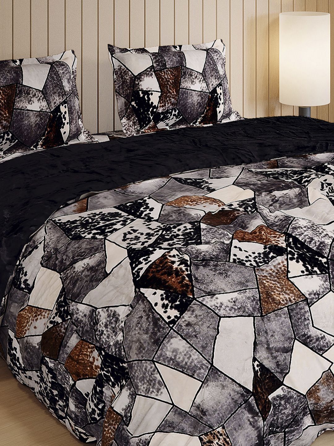 Monte Carlo Black & Brown Geometric 300 TC Bedsheet with 2 Pillow Covers 904 GSM-image-49