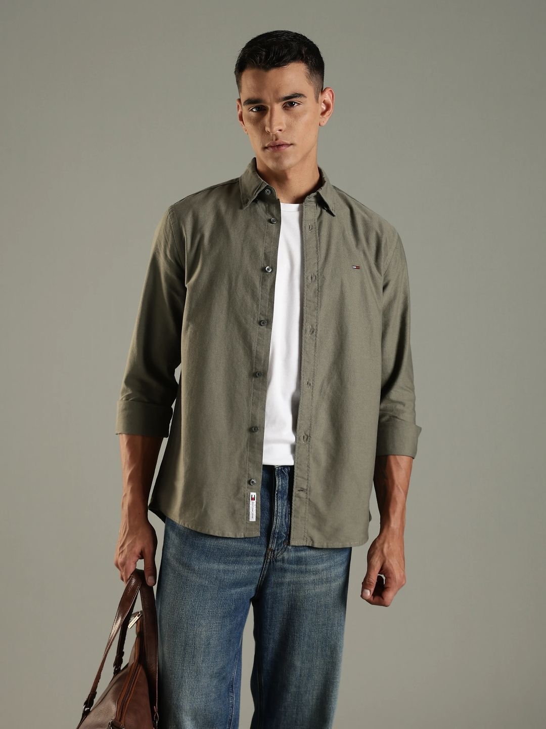 Tommy Hilfiger Men Solid Button-Down Collar Pure Cotton Casual Shirt-picture-26