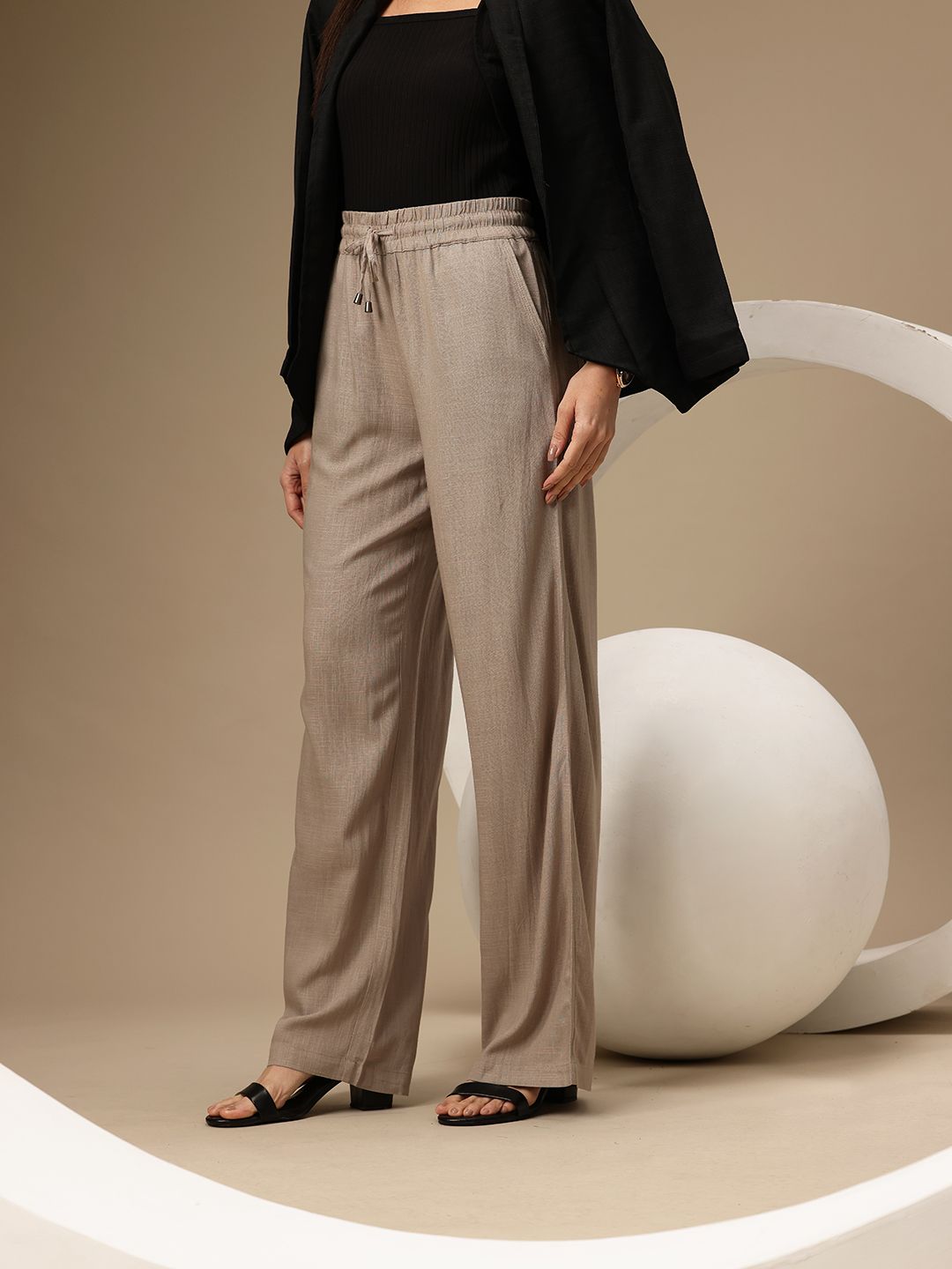 Chemistry Women Relaxed Loose Fit Pleated Trousers-picture-7