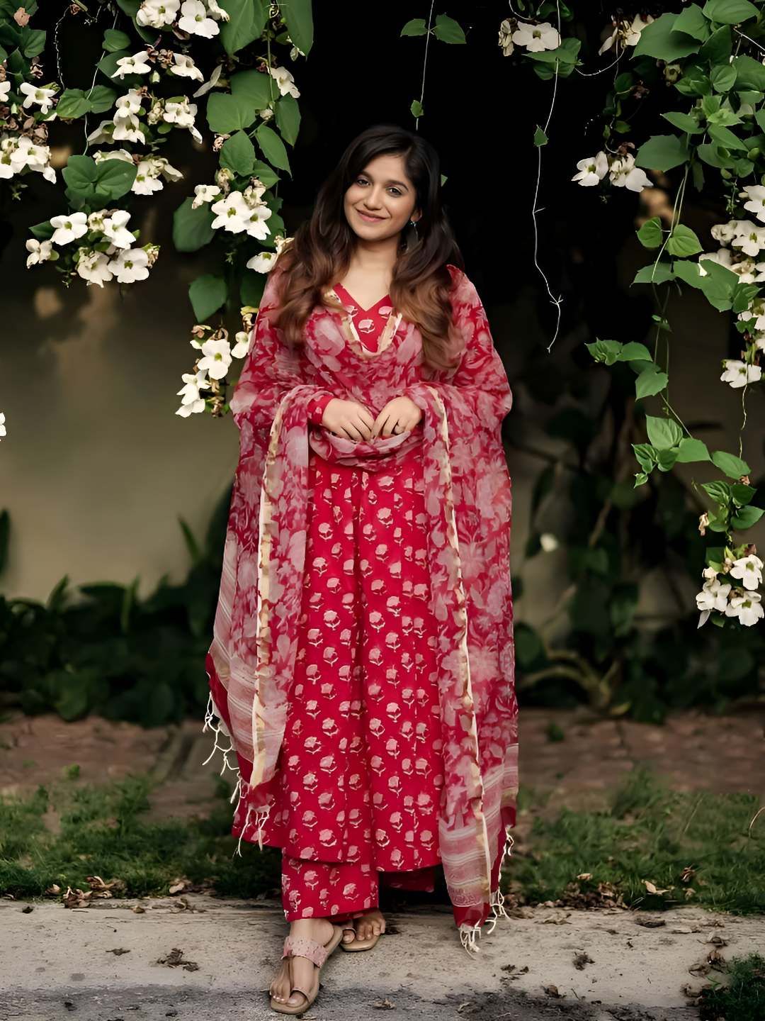 SheChoiceFAB Women Ethnic Motifs Printed Kurta with Palazzos & Dupatta-picture-34