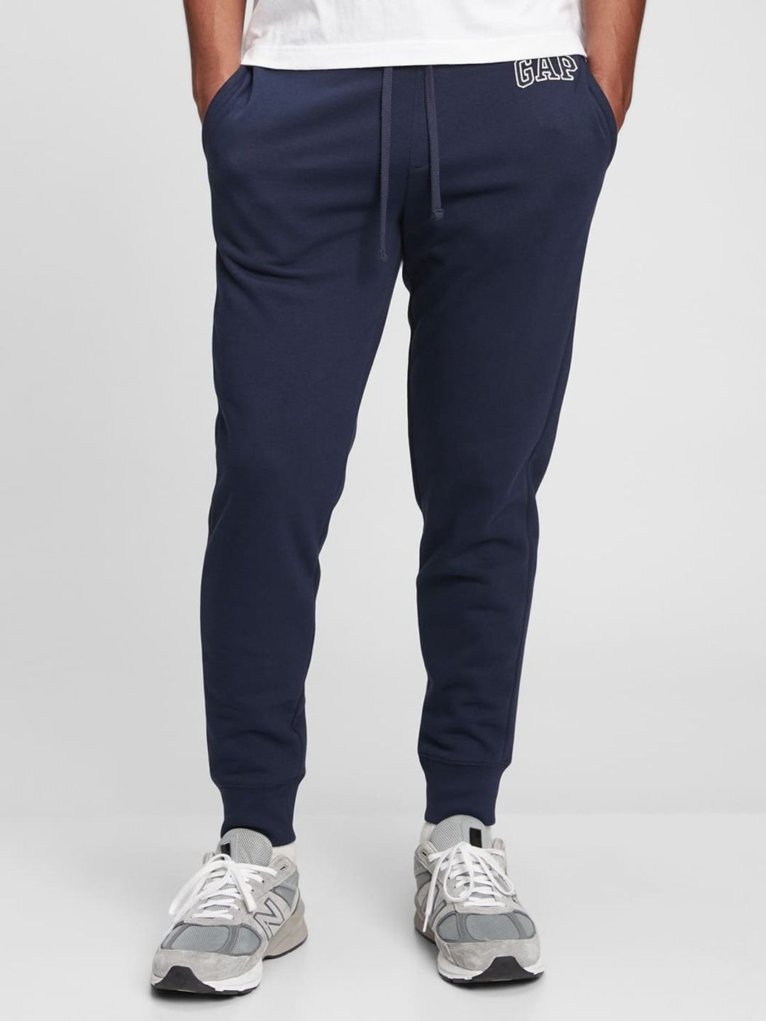 GAP Men V-Heritage Logo Jogger Track Pants-picture-11