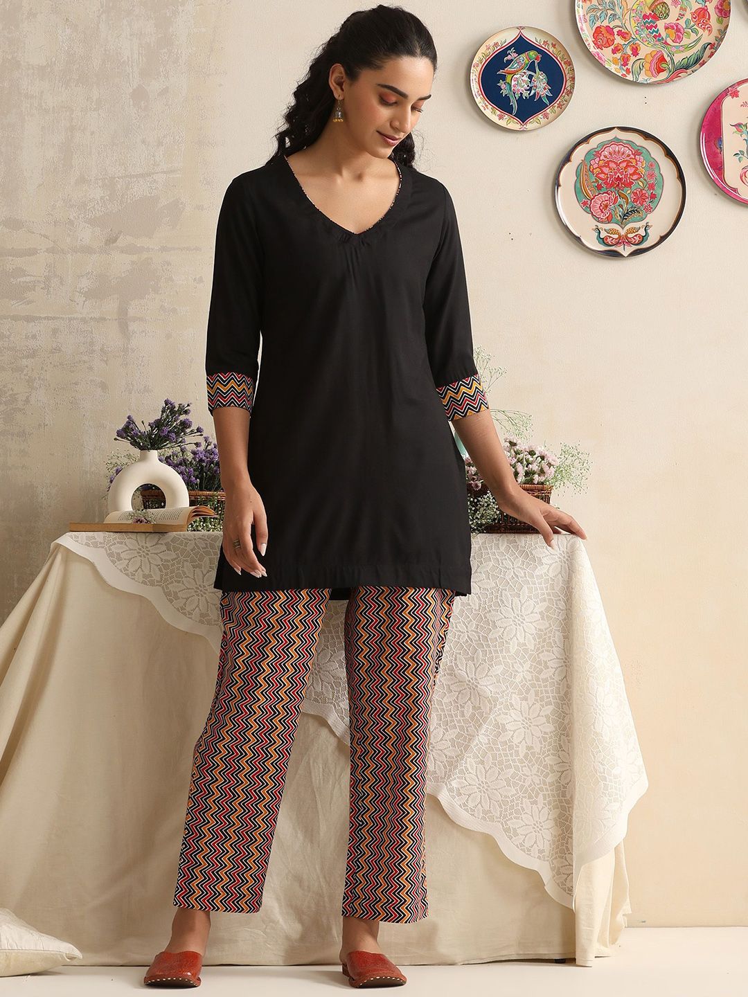 Khushal K Printed Cotton V-Neck Three Fourth Sleeve Tunic With Trouser Co-Ords-picture-18