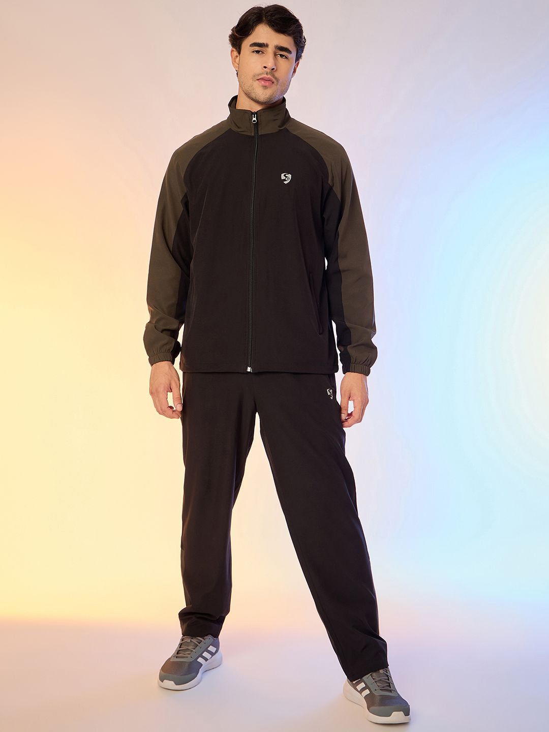SG Colourblock Tracksuits-picture-10