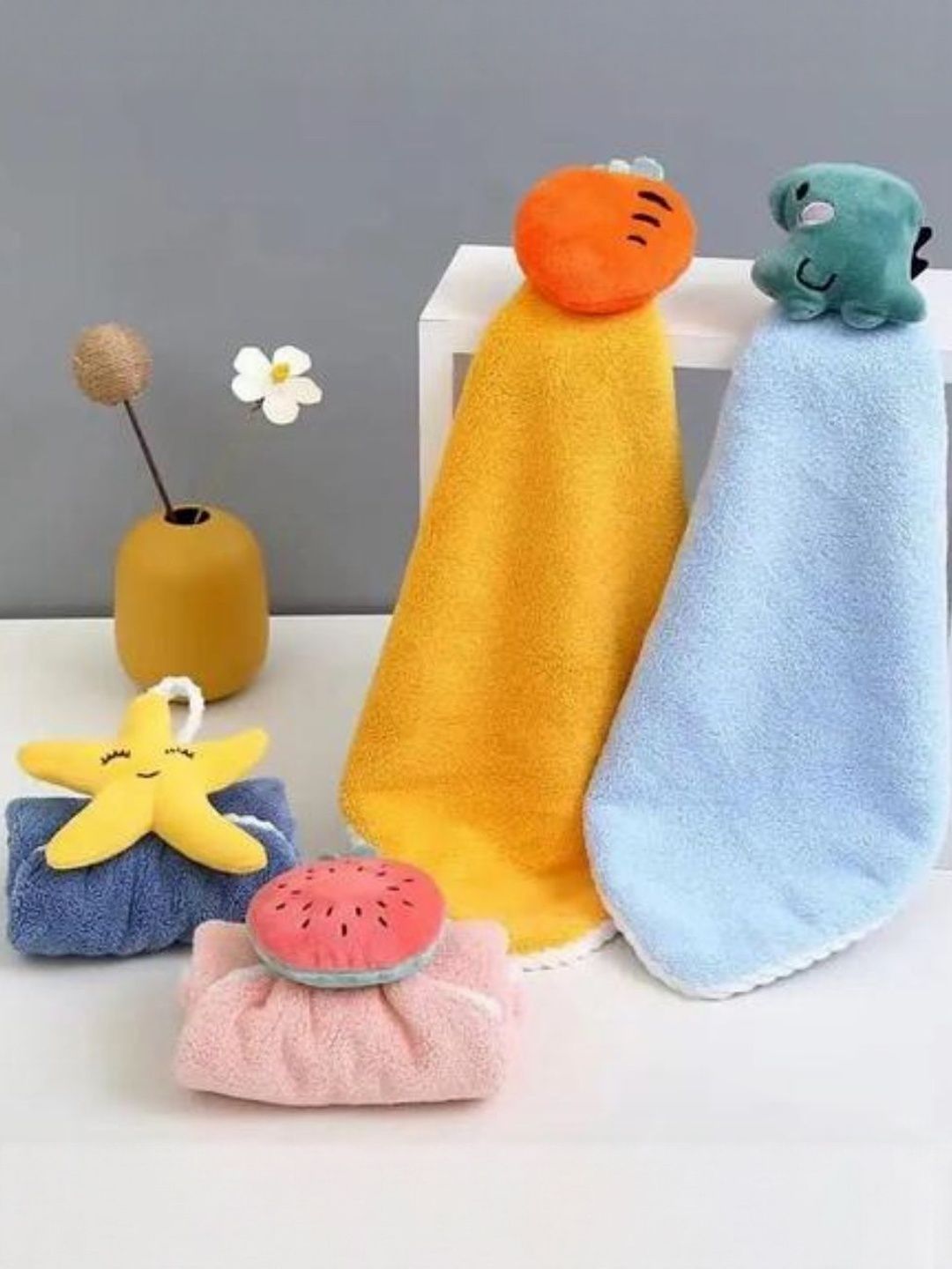 Reexplore Microfiber Hanging Hand Towel - Pack of 4