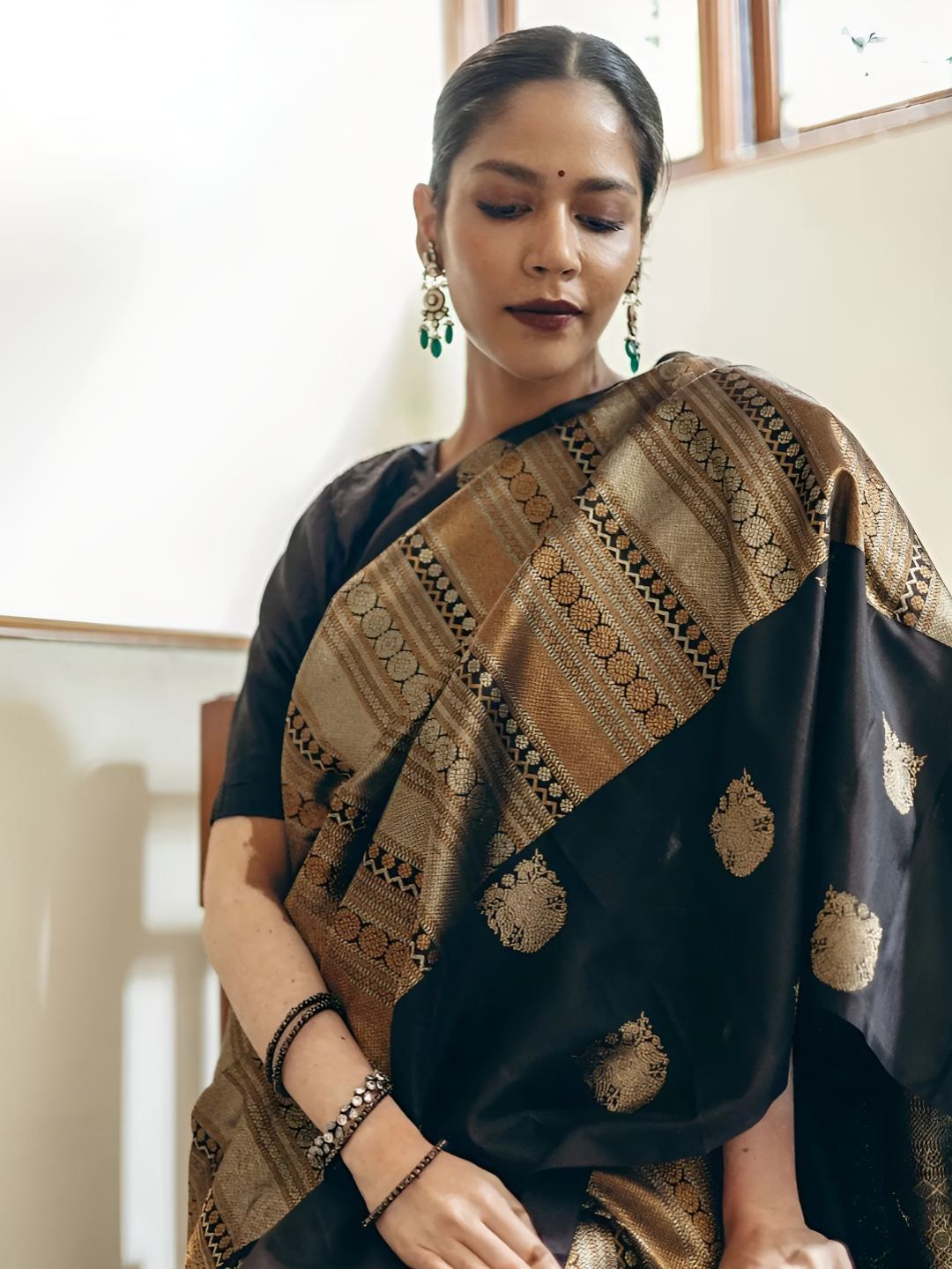 CANIZZARO Woven Design Zari Banarasi Saree-image-38