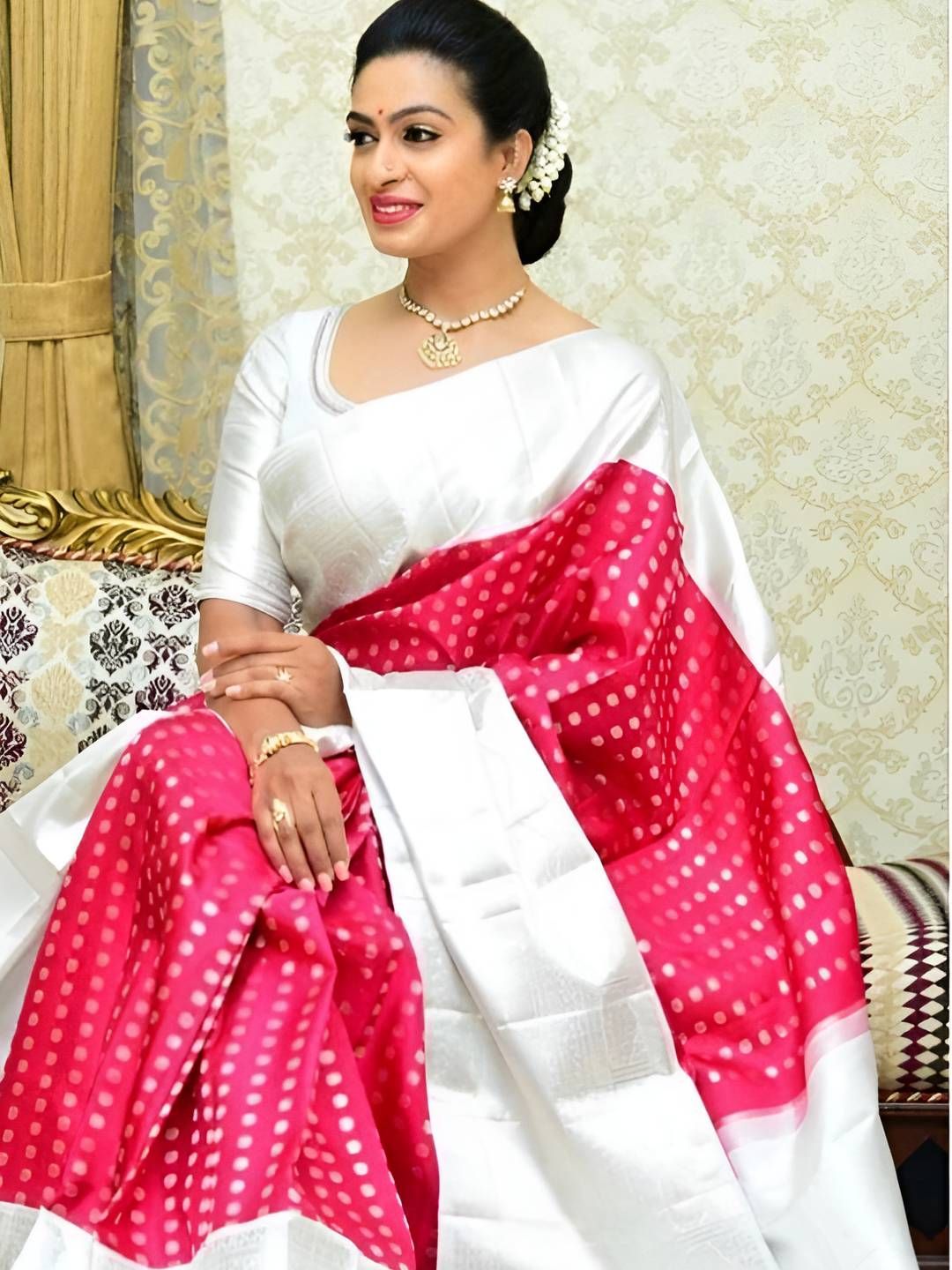 CANIZZARO Woven Design Zari Banarasi Saree-image-37