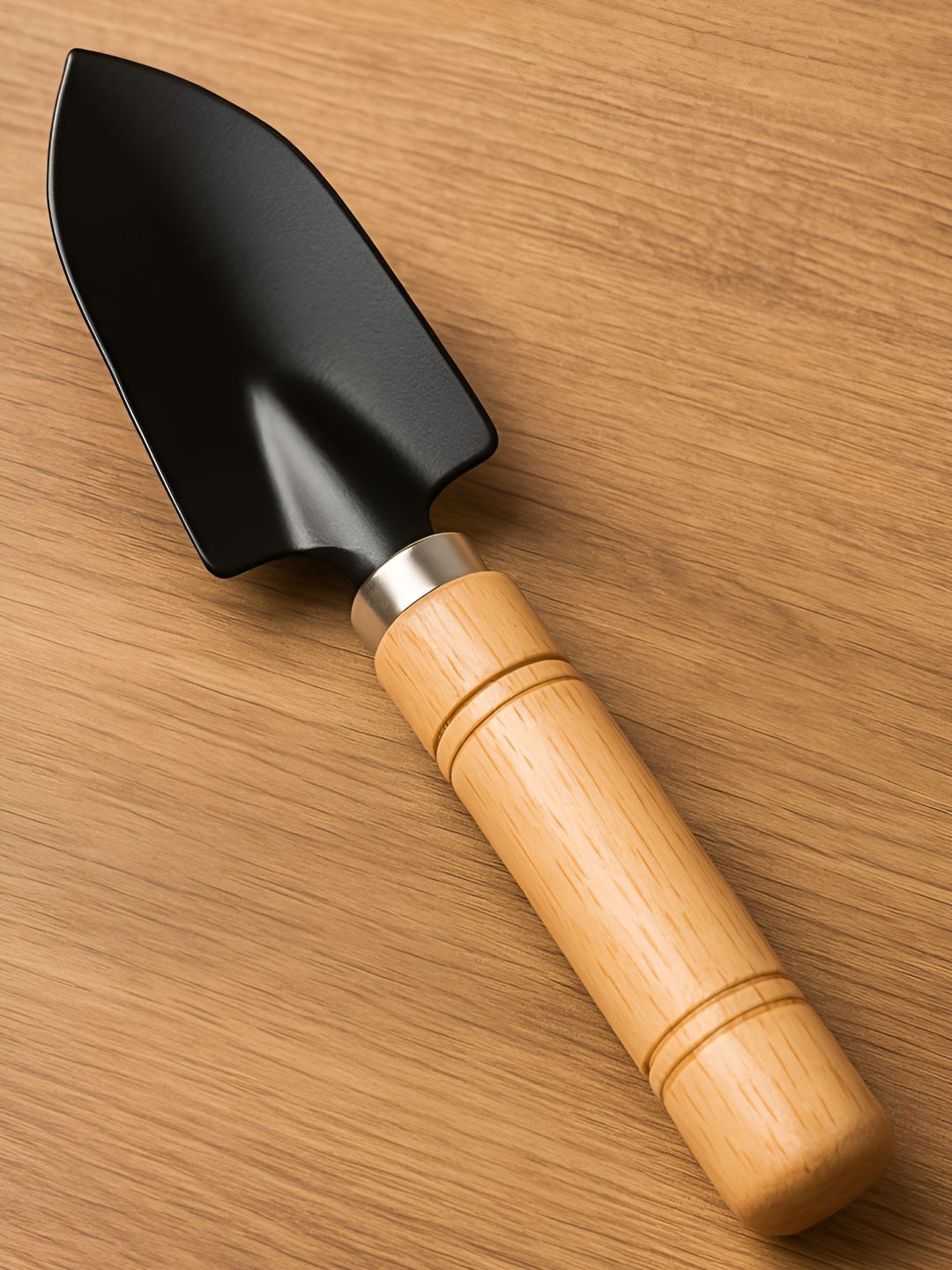 ecofynd Black & Brown Gardening Hand Trowel With Wooden-picture-14