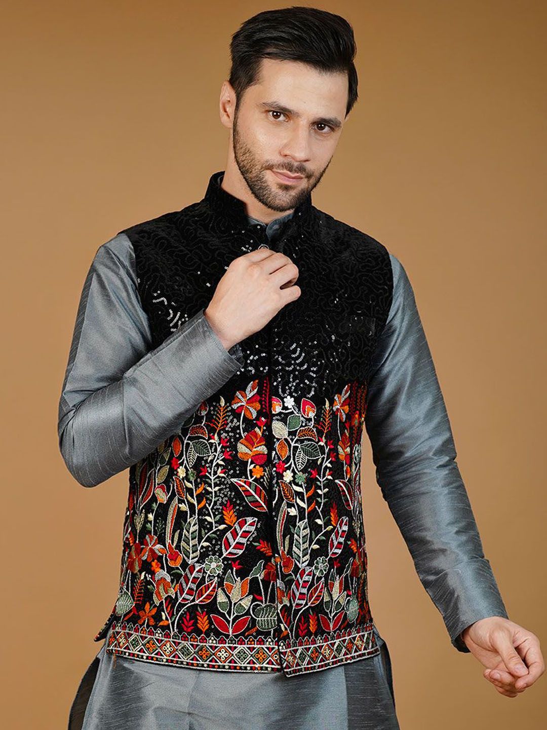 Wintage Embroidered Nehru Jacket-picture-14
