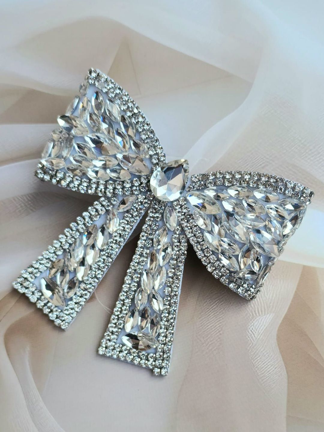 DIVASTRI Women Embellished Alligator Hair Clip-picture-25