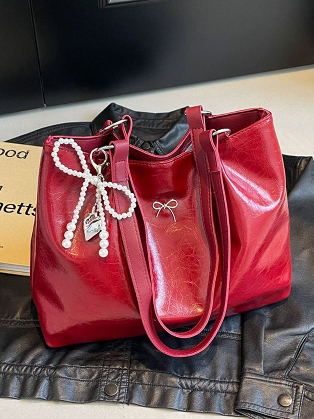 LULU & SKY Structured Handheld Bag-picture-37