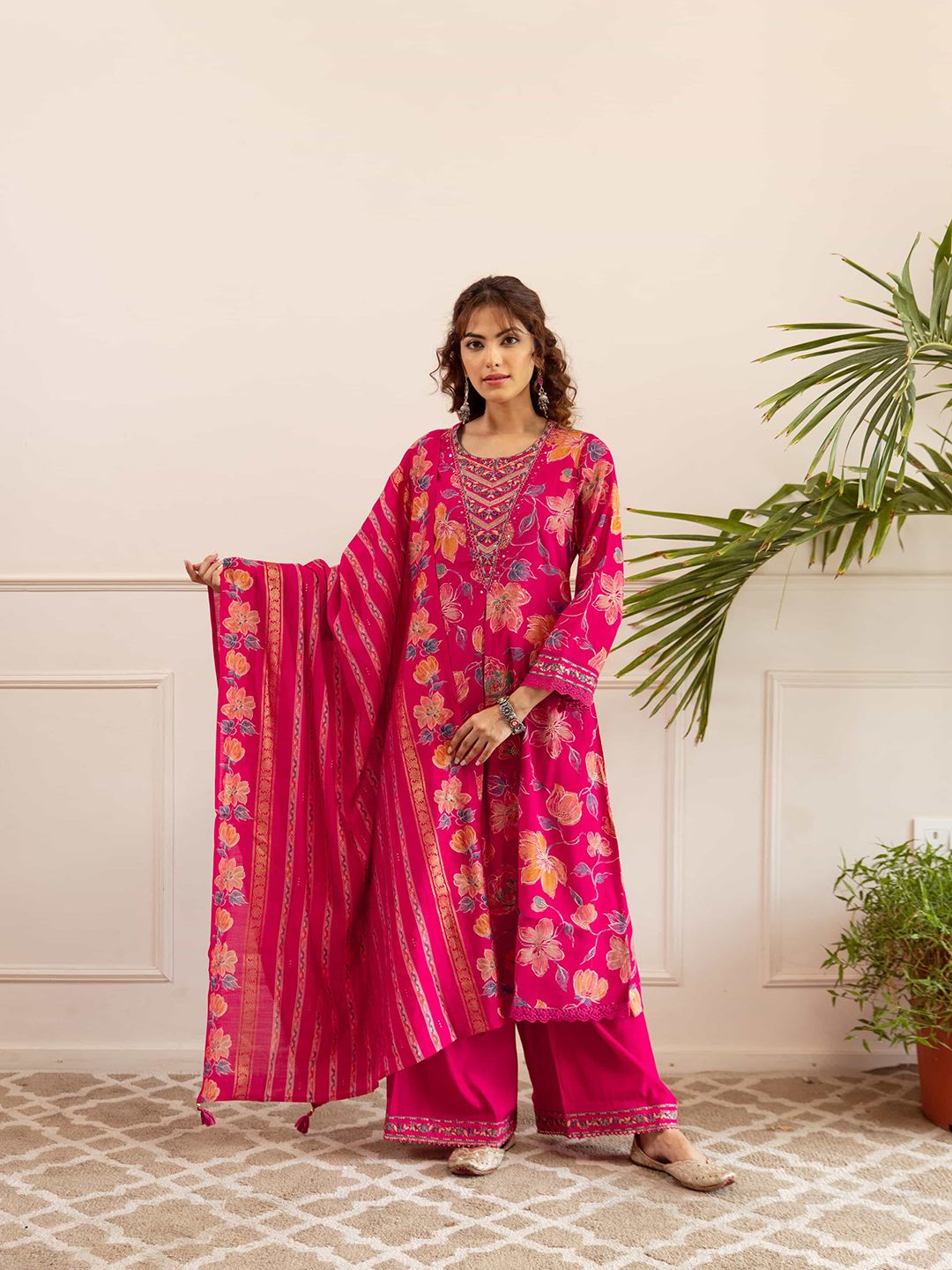 Nehamta Women Floral Printed Regular Sequinned Kurta & Palazzos With Dupatta