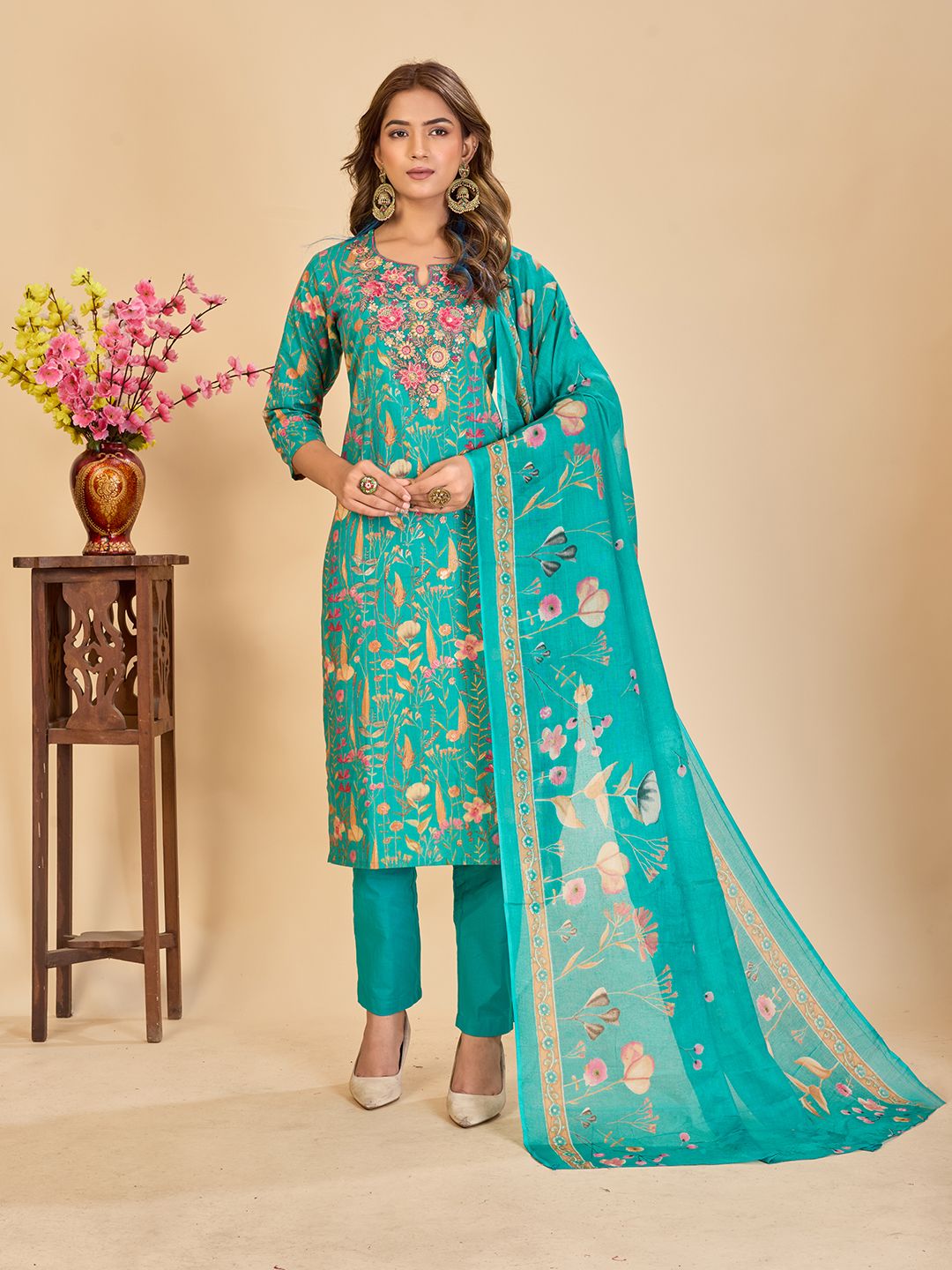 Larqi Floral Embroidered V-Neck Patchwork Pure Cotton Kurta With Trousers & Dupatta