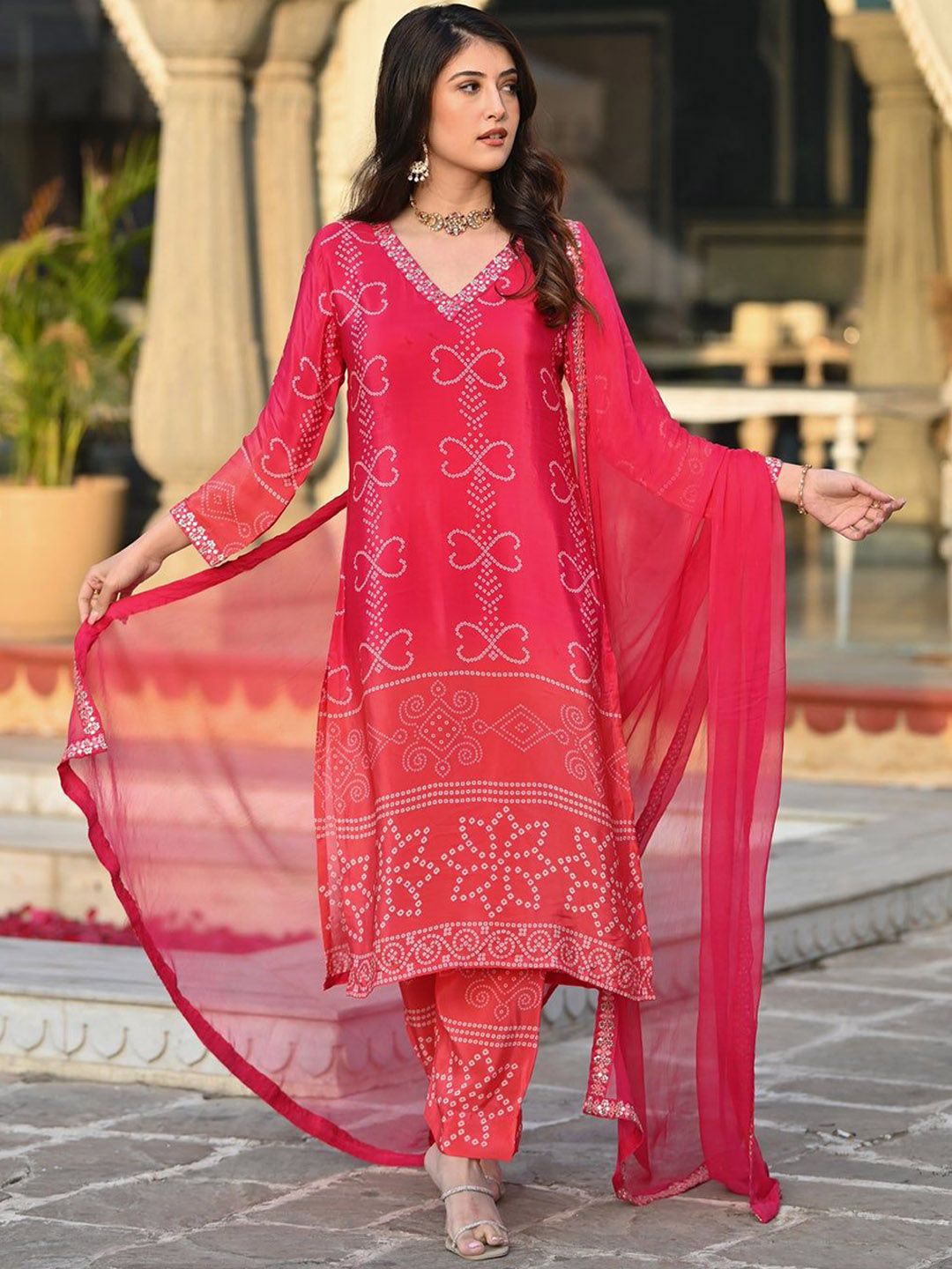 DIVASTRI Women Ethnic Motifs Printed Chanderi Silk Kurta with Trousers & With Dupatta