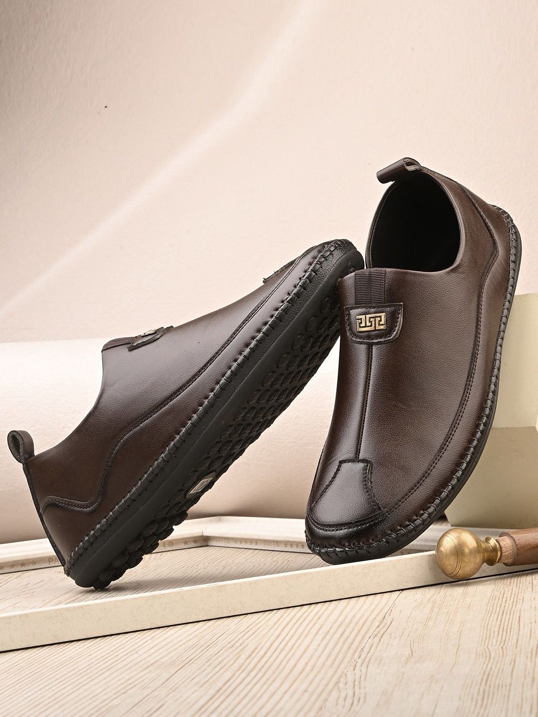Ifah Men Round Toe Flymesh Sneakers-image-26