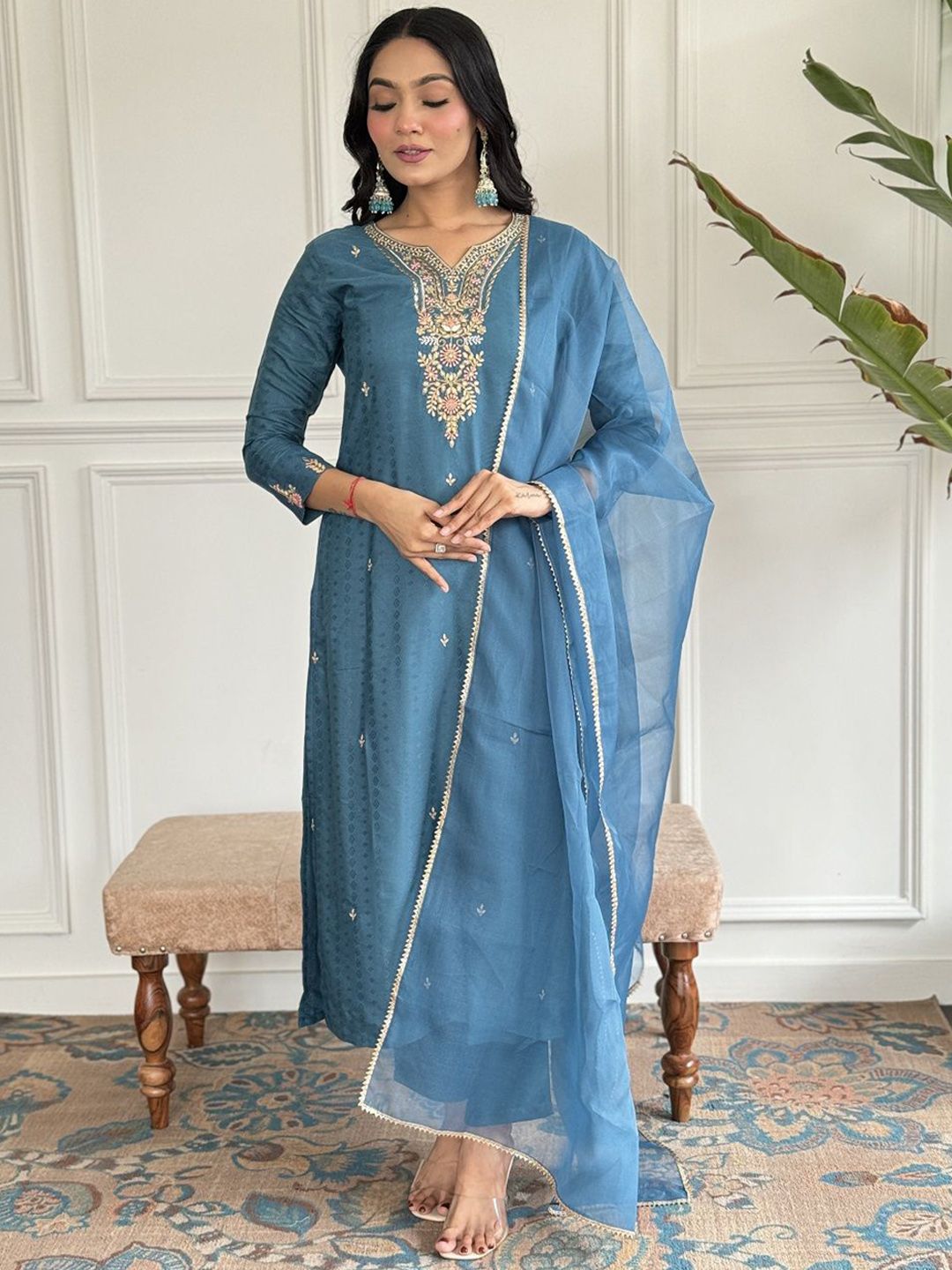 Women Woven Design Embroidered Kurta with Trousers & Dupatta