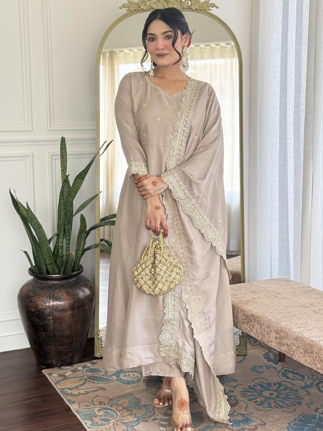 CaniBani Women Cream Embroidered Silk Blend Kurta & Trousers With Dupatta