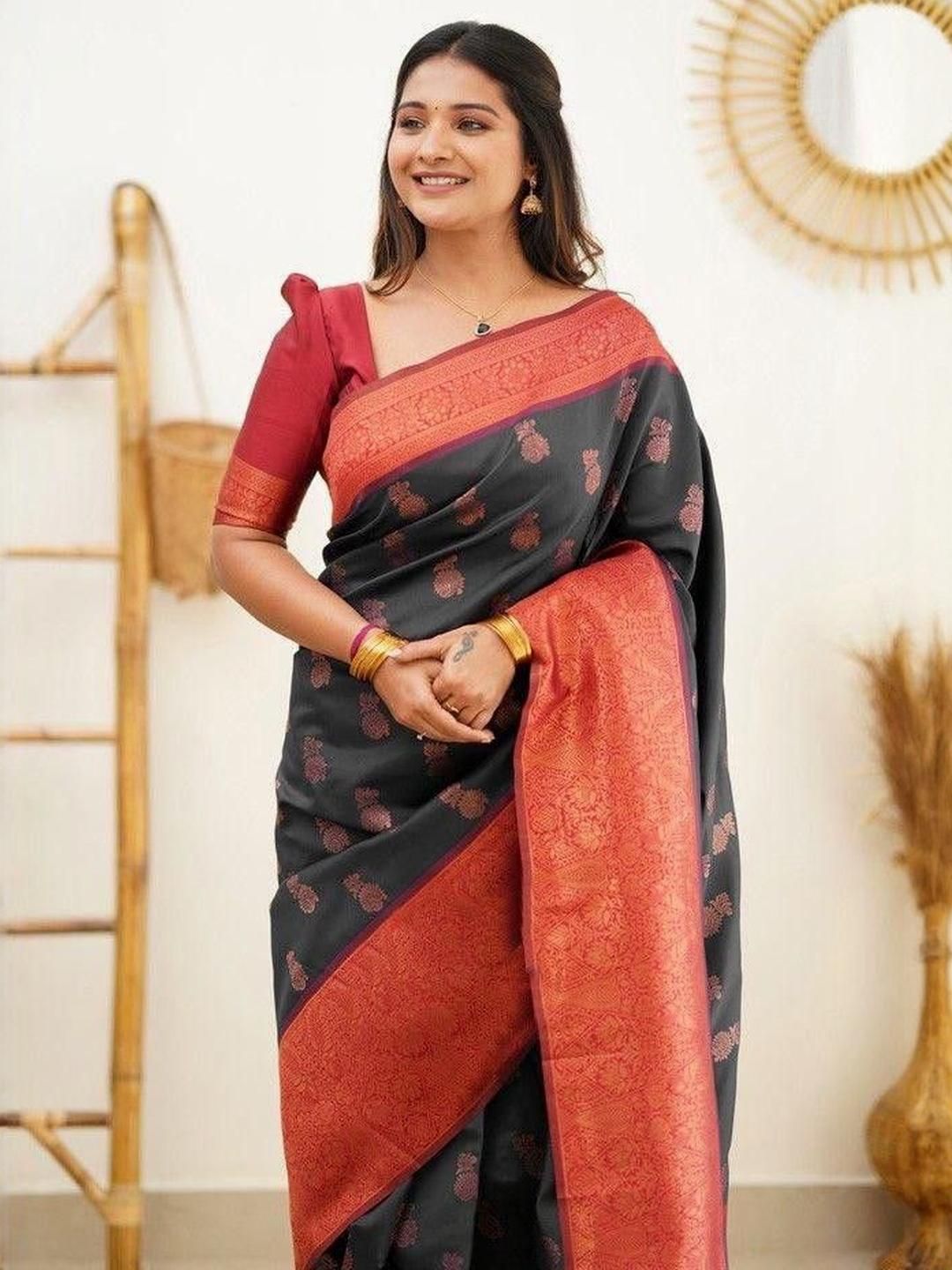 Zenophily Black Zenophliy Woven Kanjivaram Pure Silk Saree-picture-11