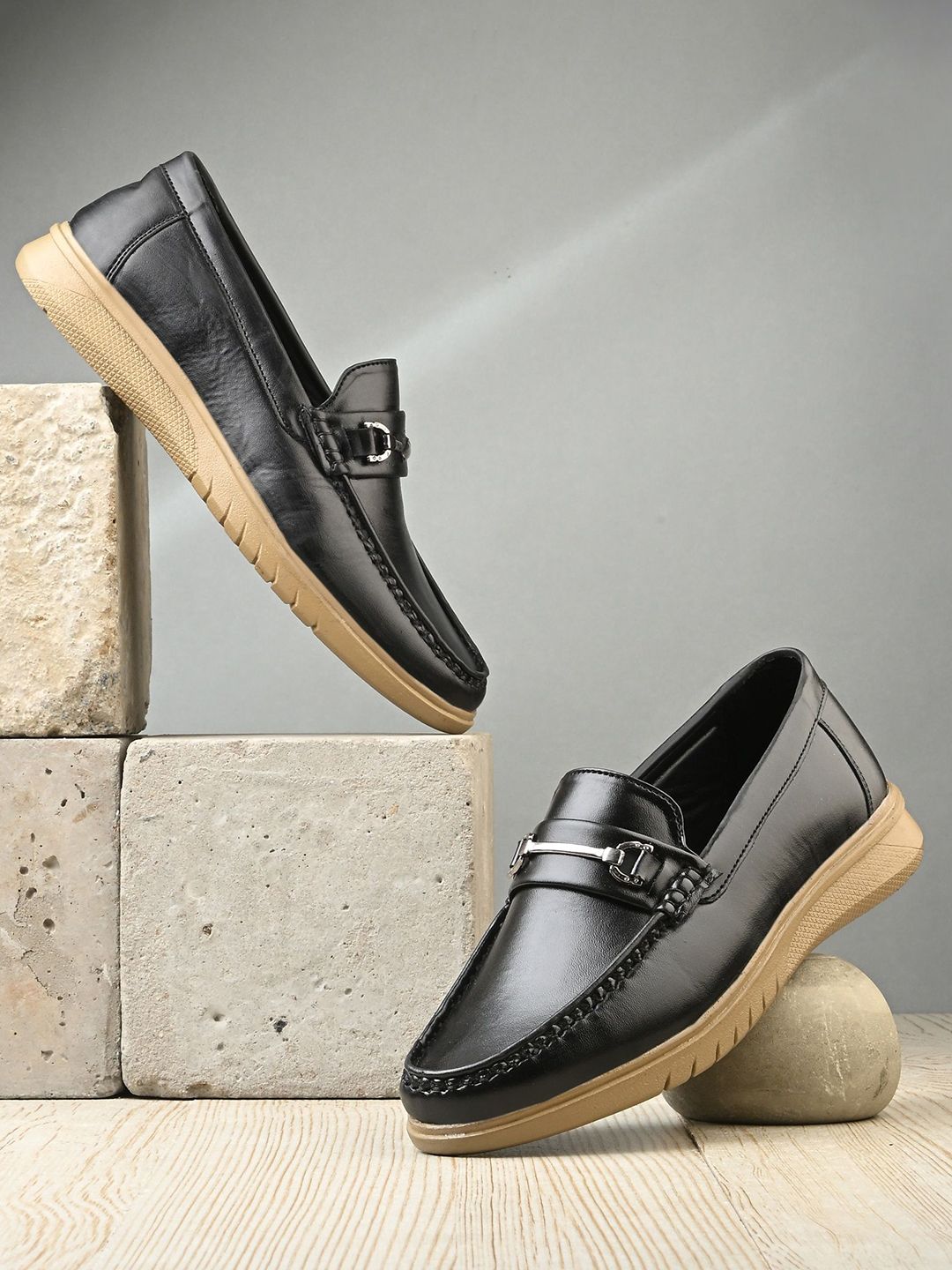 Ifah Men Solid Sneakers-image-23