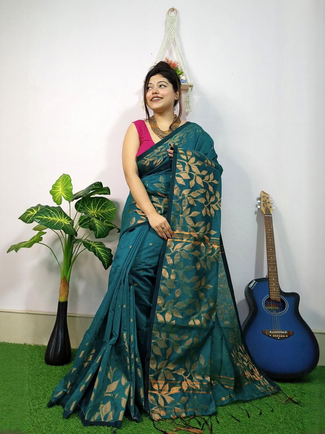 RIDDHIMAN FASHION Woven Design Saree-picture-39
