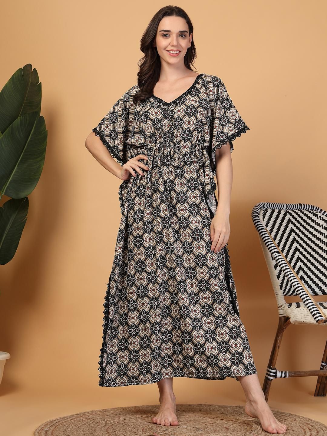 KLOTTHE Women Black Floral Printed V-Neck Cotton Kaftan Maxi Nightdress-picture-37