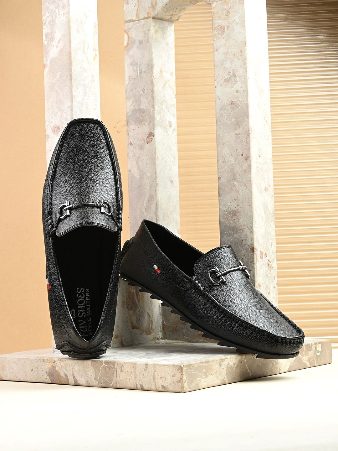 FAV SHOES Men Textured Loafers-picture-29