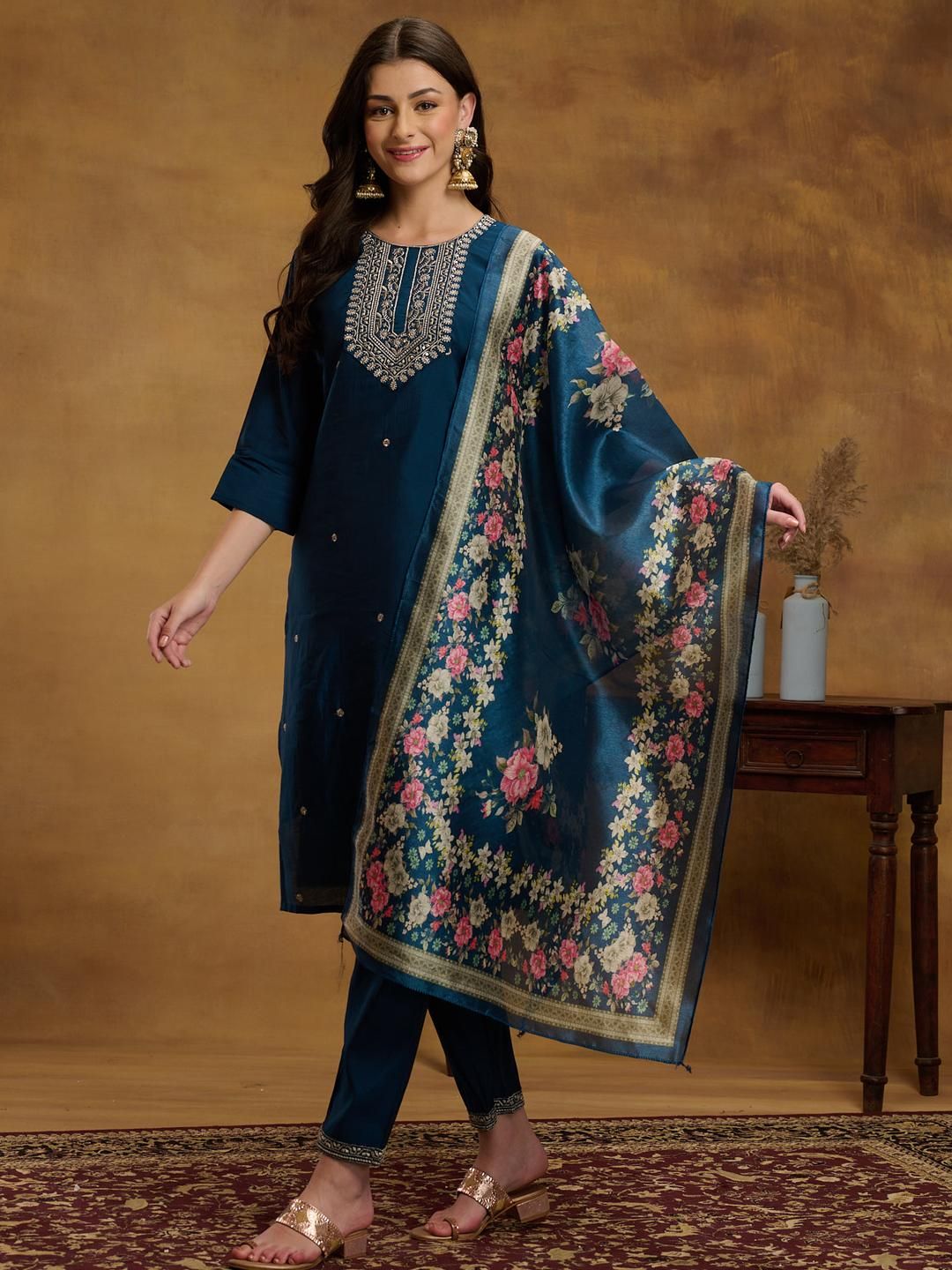 Sangria Women Blue Silk Blend Festive Kurta Sets