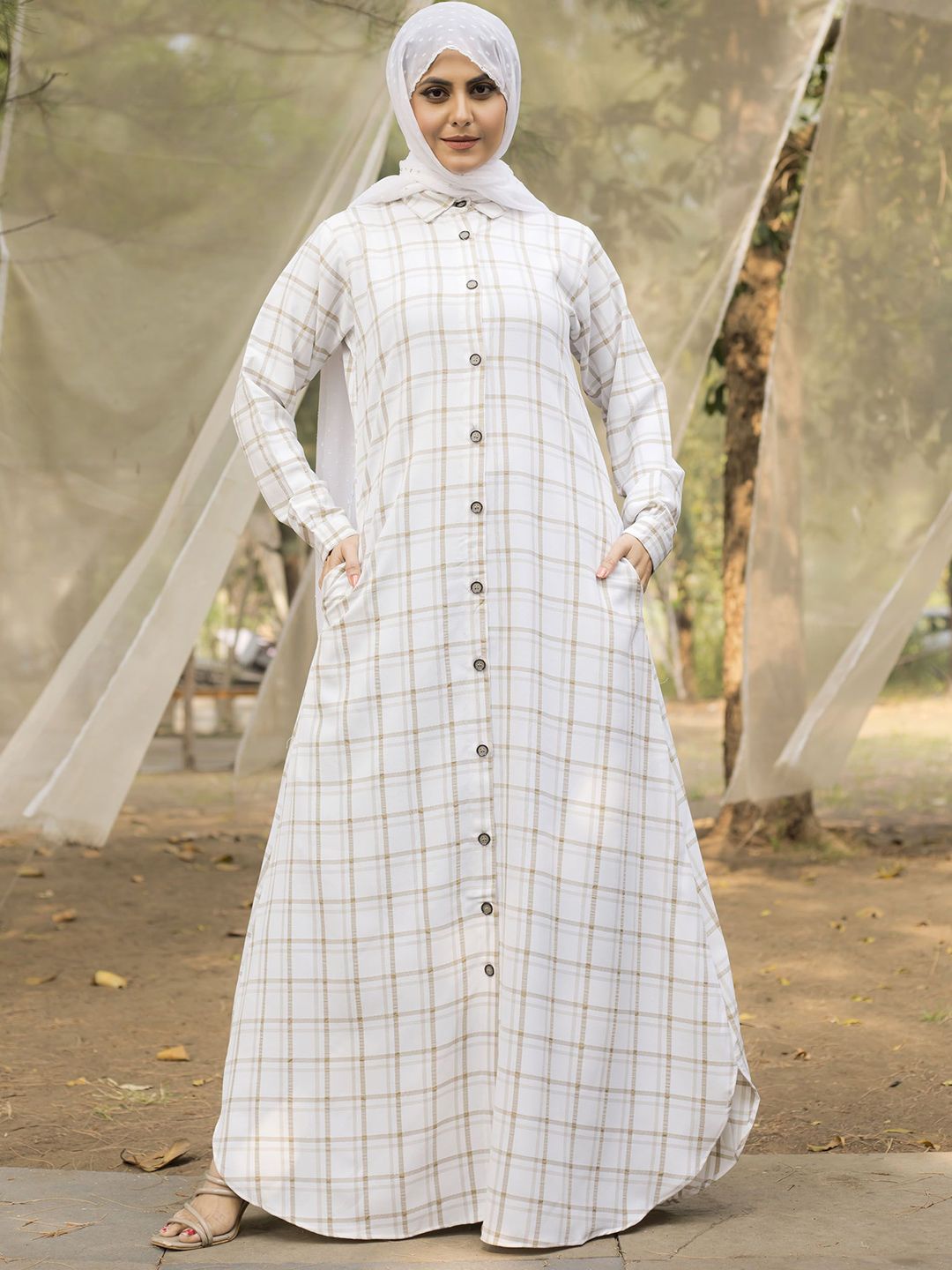 SARINKU Checked Cotton Shirt Collar Abaya