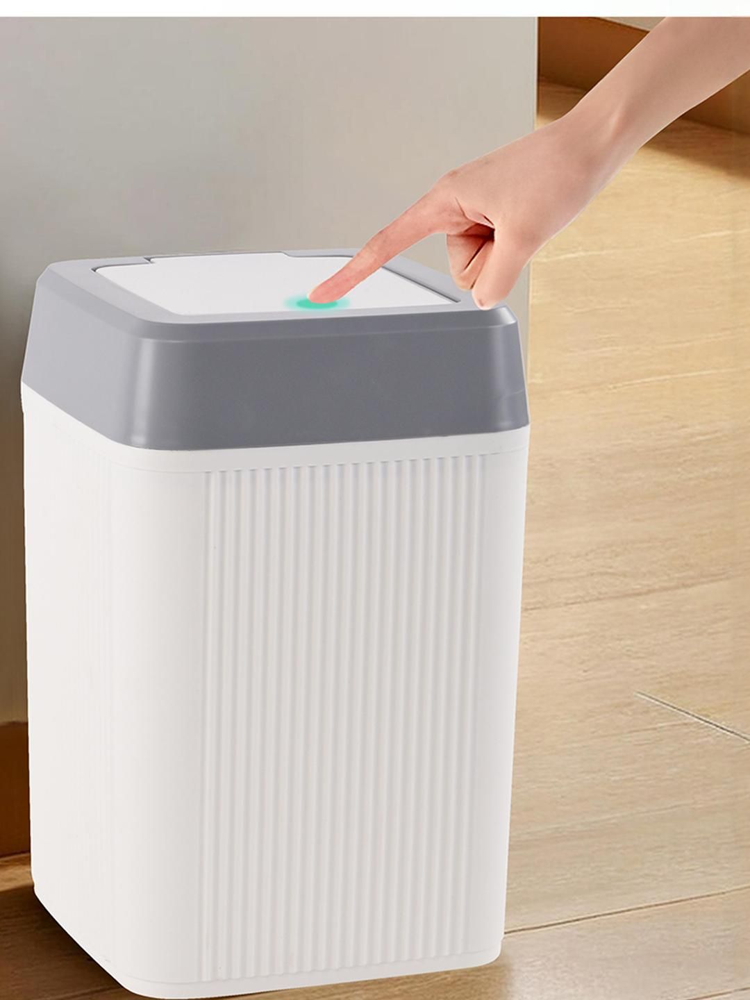 Myntra Elegant Homes 10 Ltr Plastic Portable Dust Bin