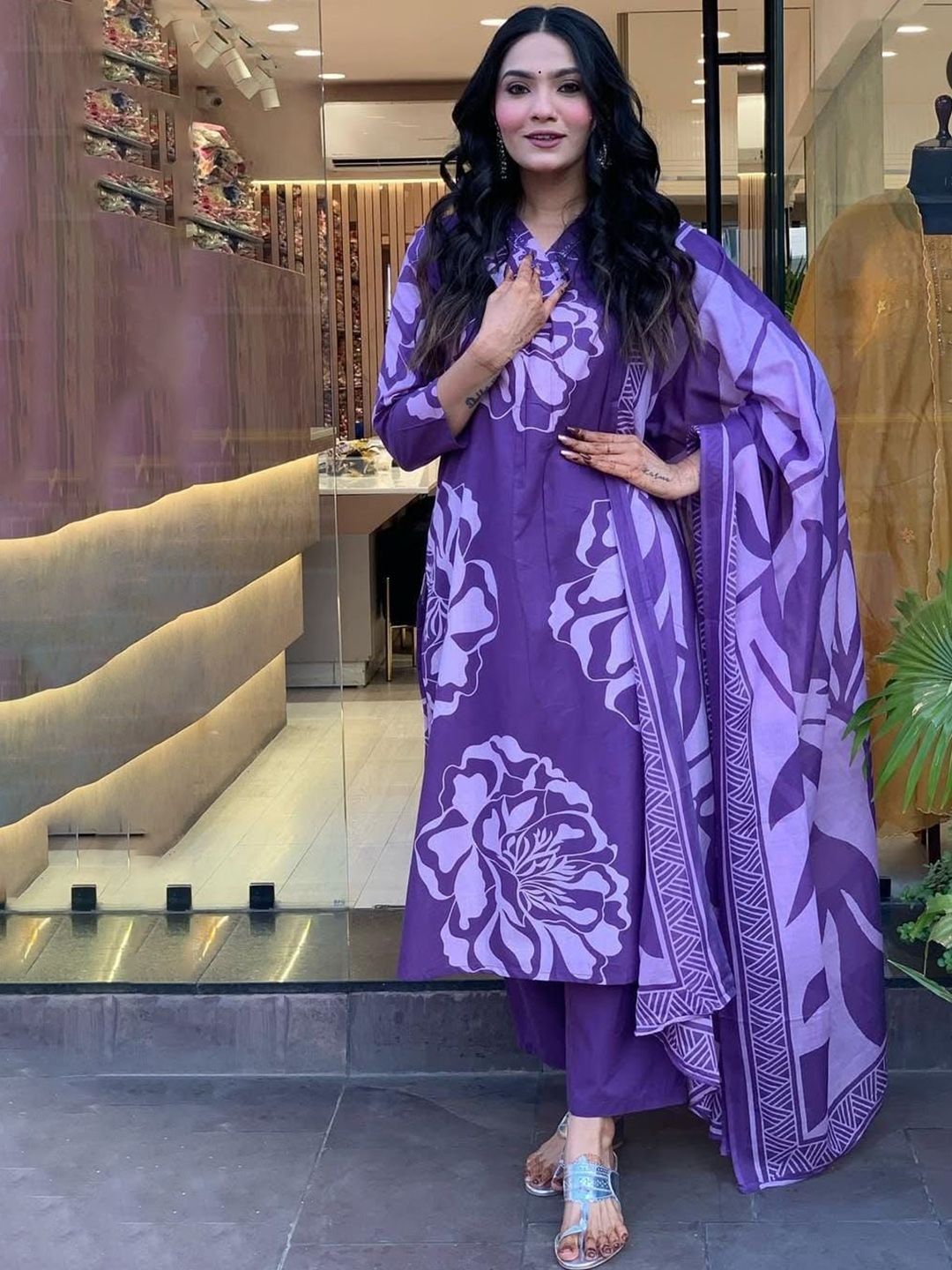 Brand Hill Women Floral Printed Thread Work Pure Cotton Kurta with Trousers & Dupatta