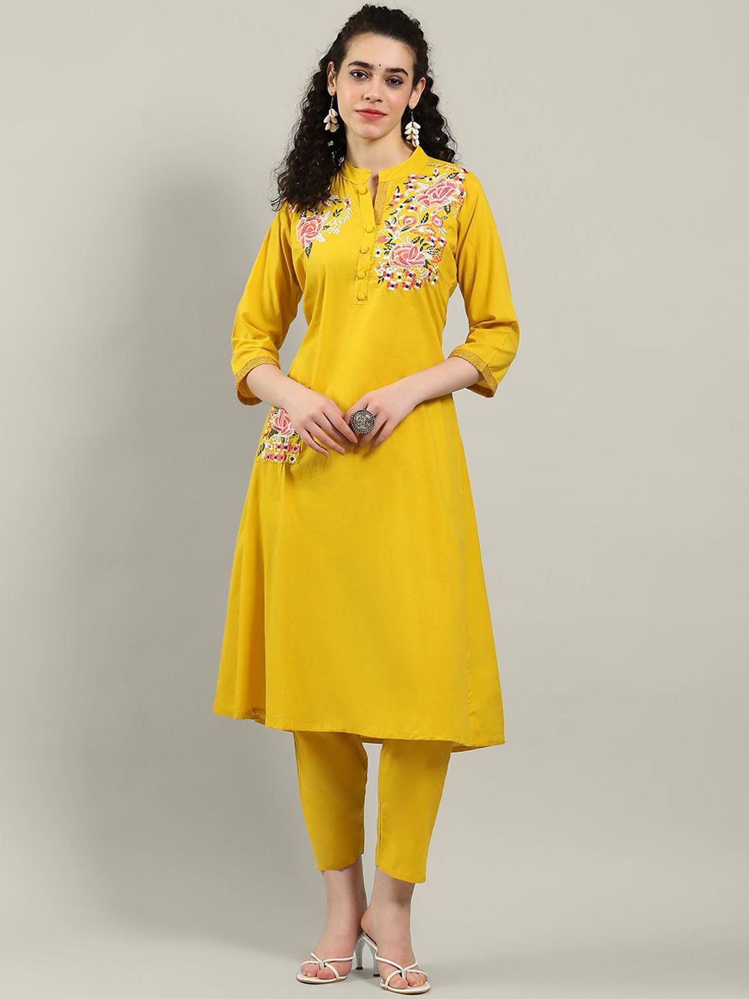 Meena Bazaar Women Floral Embroidered Kurta with Trousers