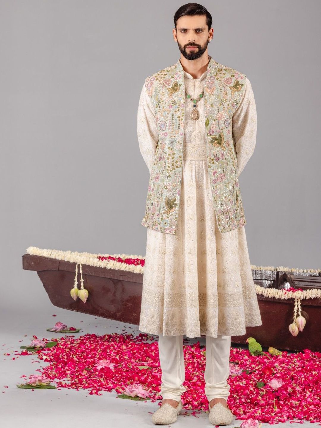 KALPRAAG Men Ethnic Motifs Embroidered Anarkali Kurta with Churidar-image-5