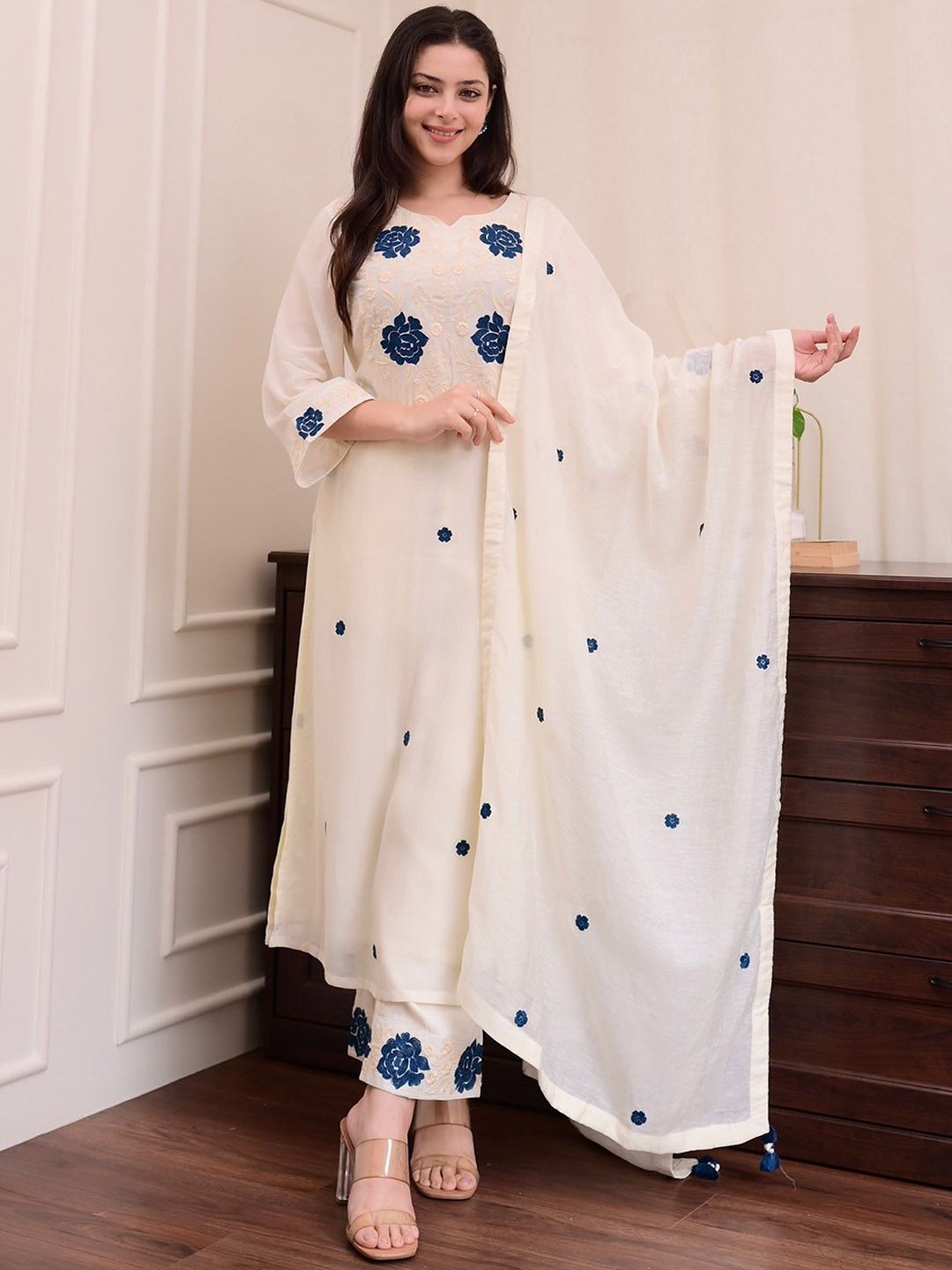 Brand Hill Women Floral Printed Kurta with Trousers & Dupatta