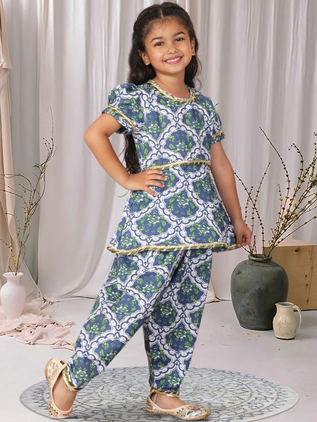 Cutiekins Girls Floral Printed Regular Gotta Patti Kurta with Dhoti Pants-picture-10