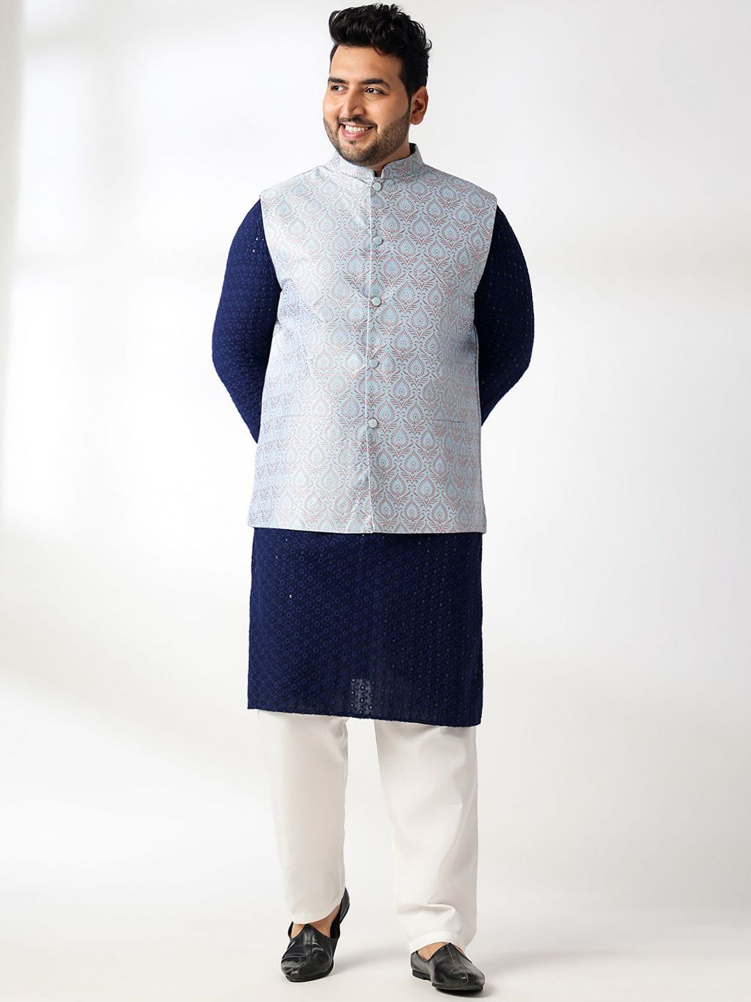 SOJANYA PLUS Ethnic Motifs Embroidered Pure Cotton Kurta With Pyjamas & Nehru Jacket-image-3