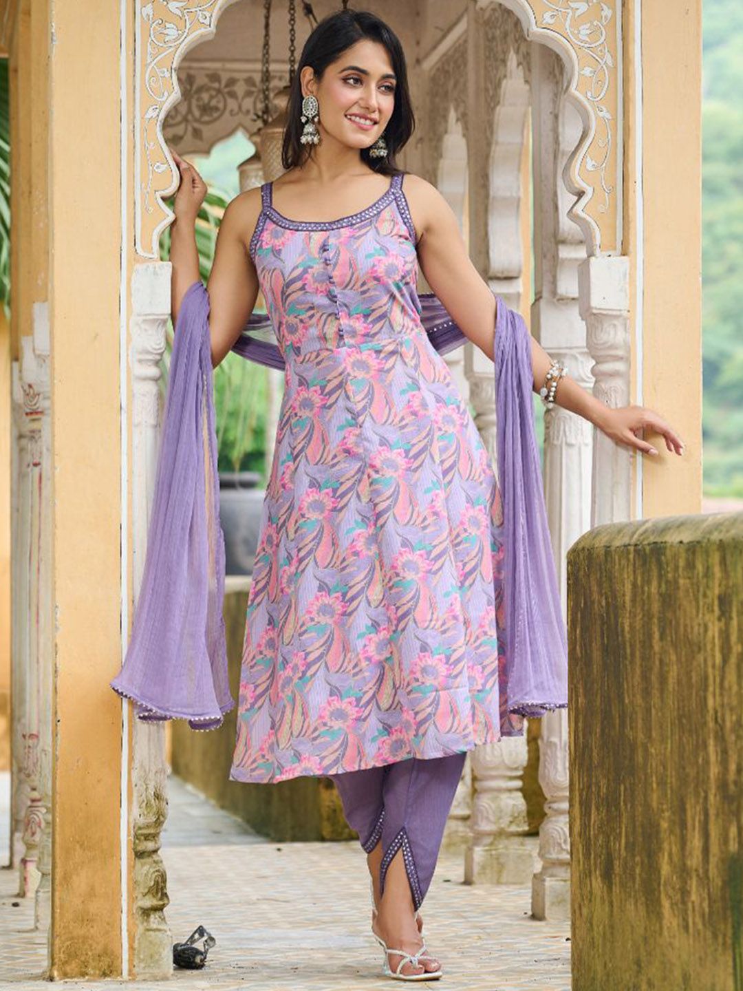 DISHWA FASHION Women Floral Printed Gotta Patti Pure Cotton Kurta with Trousers & Dupatta