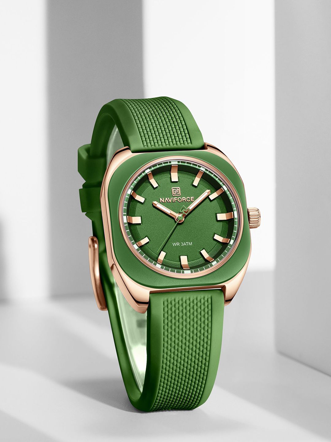 Naviforce Women Patterned Dial & Bracelet Style Straps Analogue Watch NF5061_RG GN GN-picture-19
