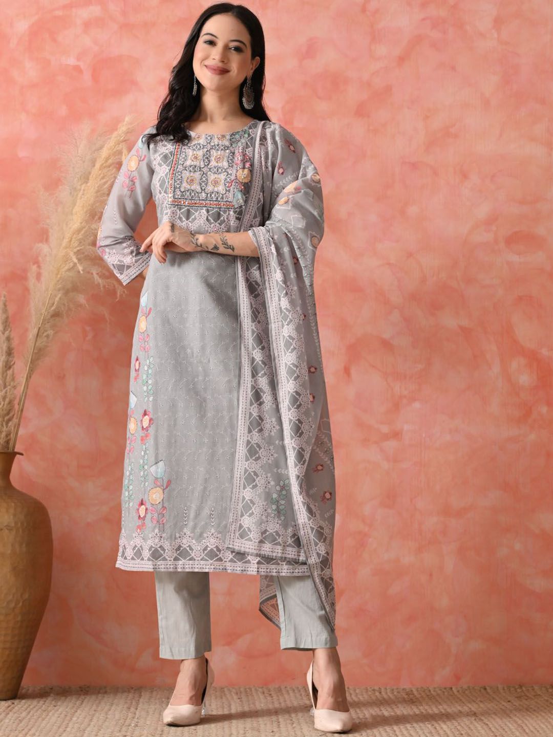 HARIKS Women Ethnic Motifs Printed Linen Kurta with Trousers & Dupatta