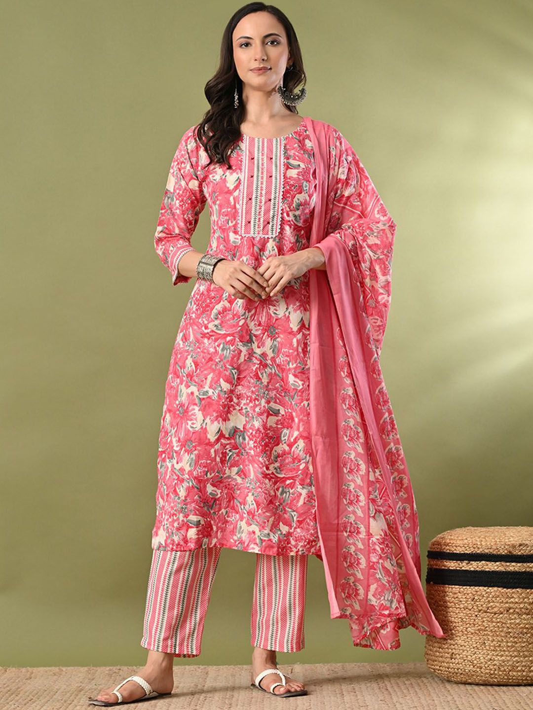 HARIKS Floral Printed Round Neck Pure Cotton Straight Kurta & Trousers With Dupatta