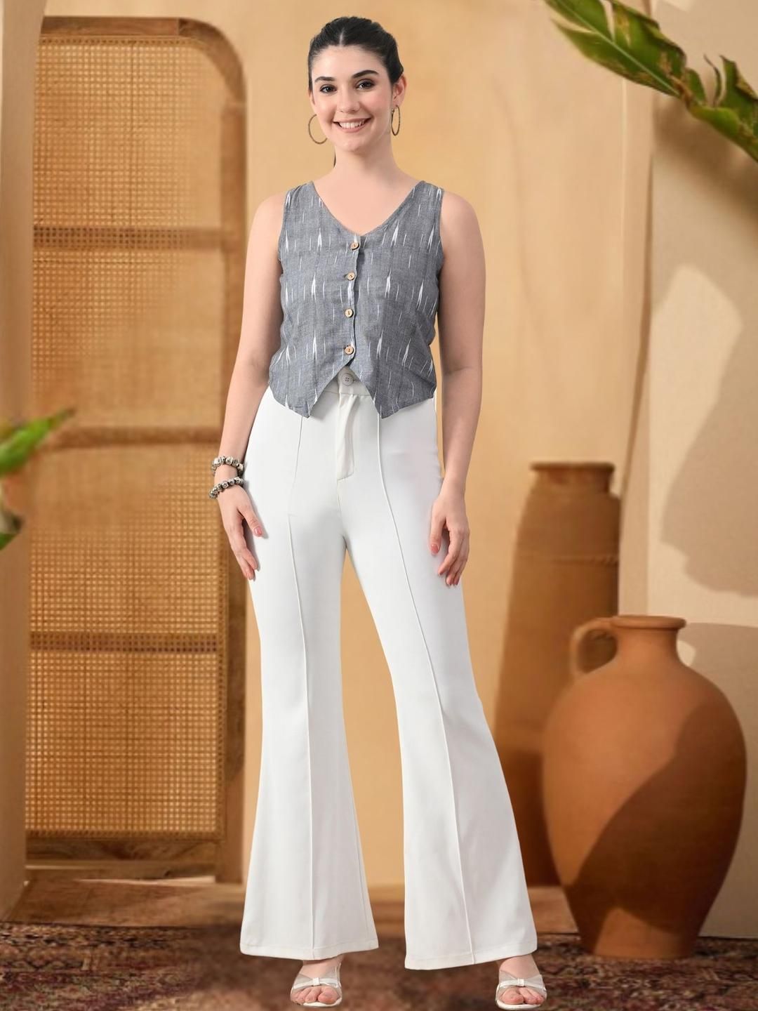 Sangria Women Printed V Neck Woven Waistcoat