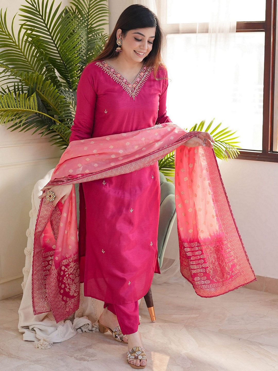 KAUTIK FABRICS Women Solid Kurta with Trousers & Dupatta