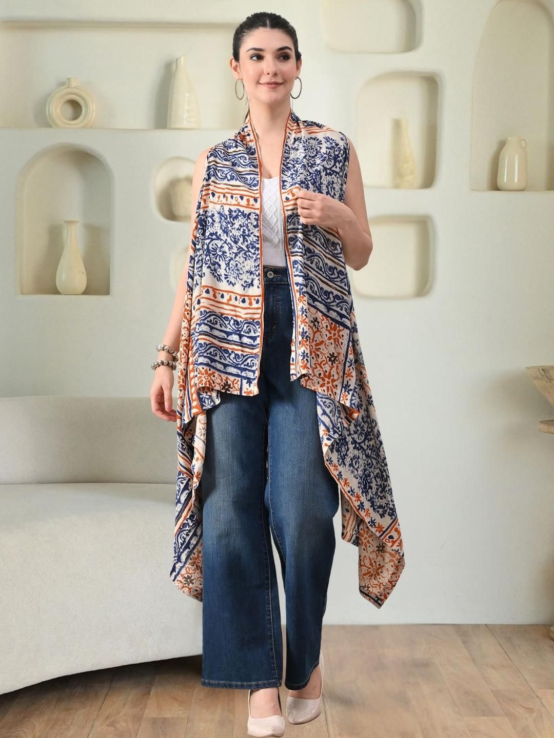 Sangria Women Printed Longline Shrug-image-11