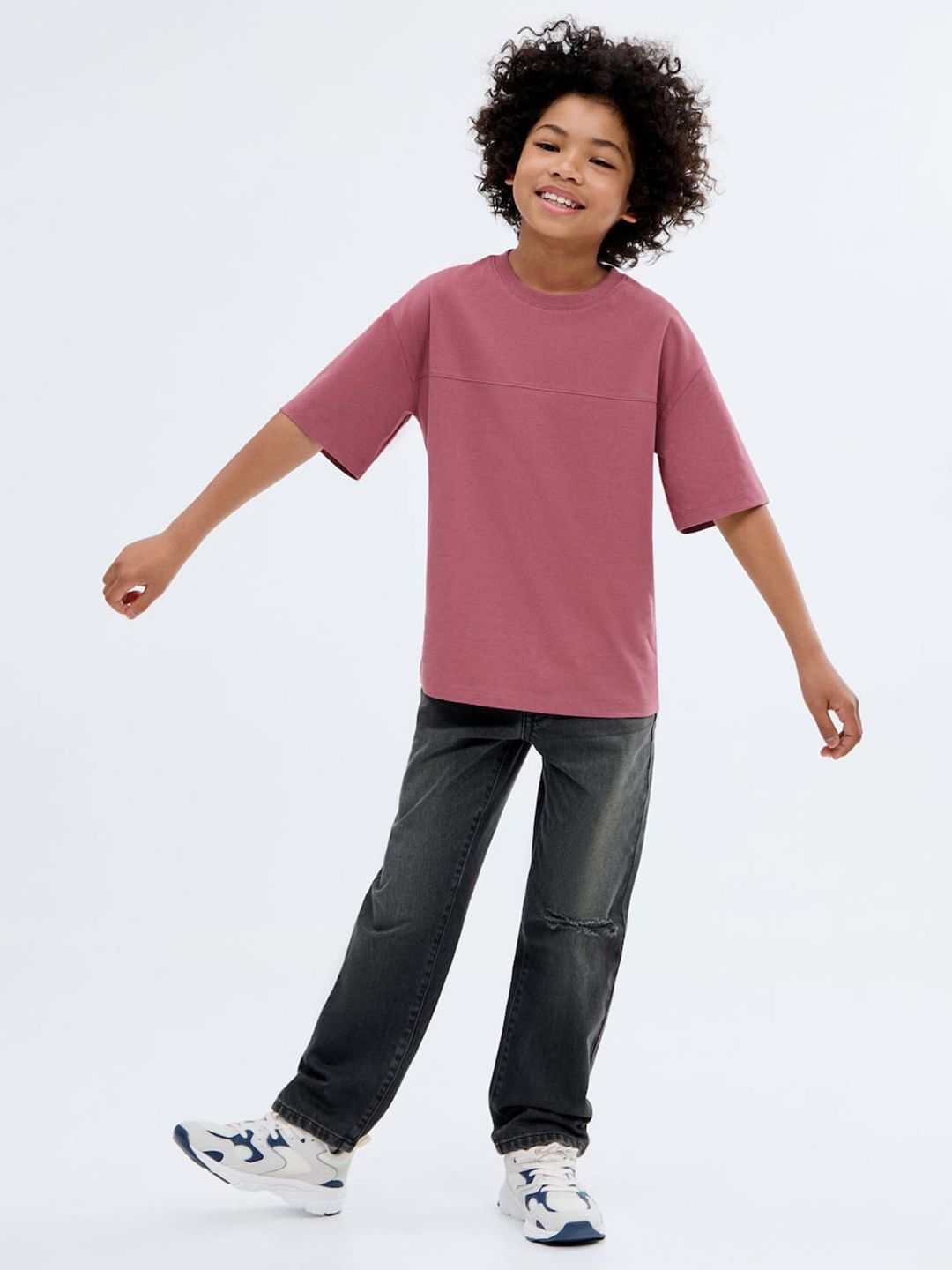 Mango Kids Boys Regular Fit Mid-Rise Ripped Light Fade Jeans-picture-54