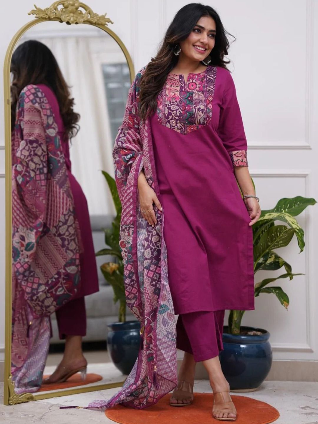 Siya Fashion Women Floral Embroidered Regular Sequinned Kurta with Trousers & Dupatta