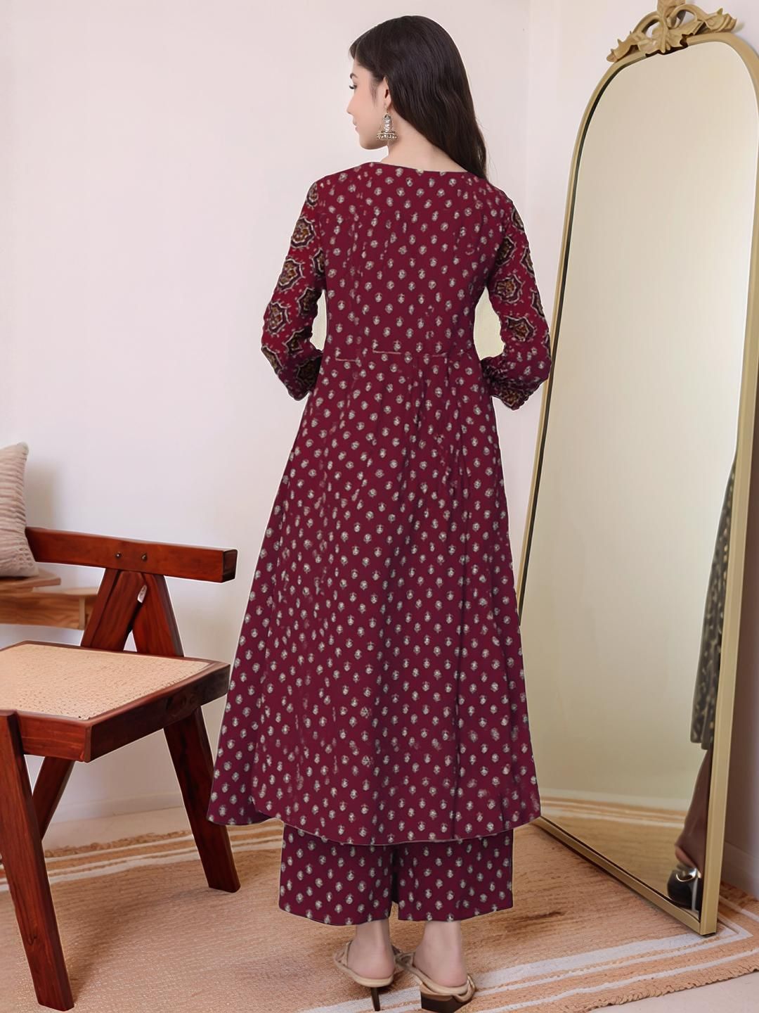 Women Red and Black Viscose rayon Kurta set